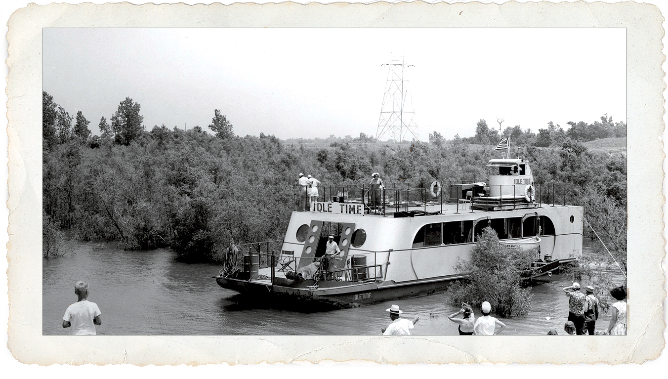 The Idle Time fun boat on Lake Texoma